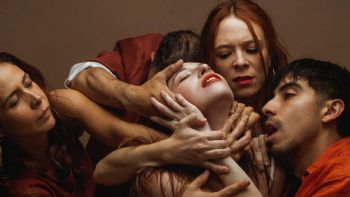 “Fiesta de compromiso”, teatro-danza que apuesta por el lenguaje corporal en Foro Shakespeare