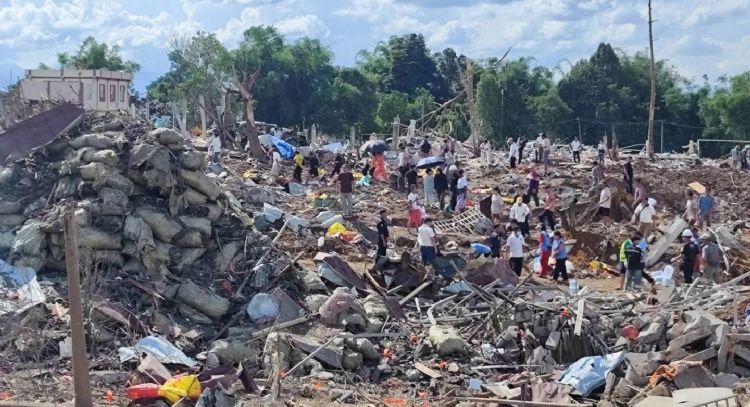 Explosión en edificio que almacenaba explosivos en Myanmar deja más de 45 muertos