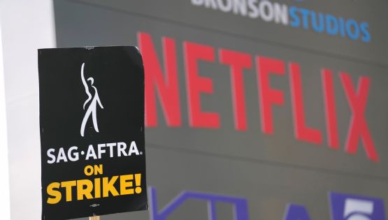 Actores y estudios pactan acuerdo tentativo de 4 años y alivian temores de otro cierre en Hollywood