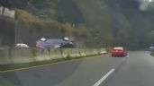 Foto ilustrativa de la nota titulada: Captan fuerte volcadura en la carretera federal México-Toluca (Video)