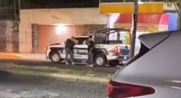 Sancionarán a policías de Apizaco, Tlaxcala, por anunciar venta de tamales en patrulla (Video)