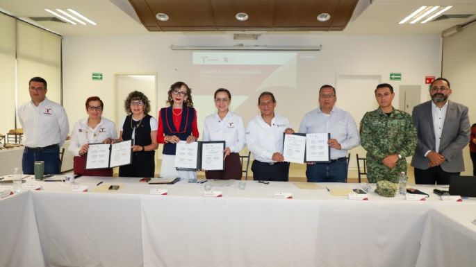 Toman protesta a integrantes del Consejo Estatal de Nutrición