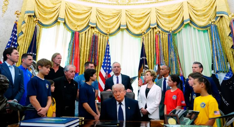 Trump critica al Papa antes de la visita de Rubio al Vaticano: "Pone en peligro a muchos católicos"