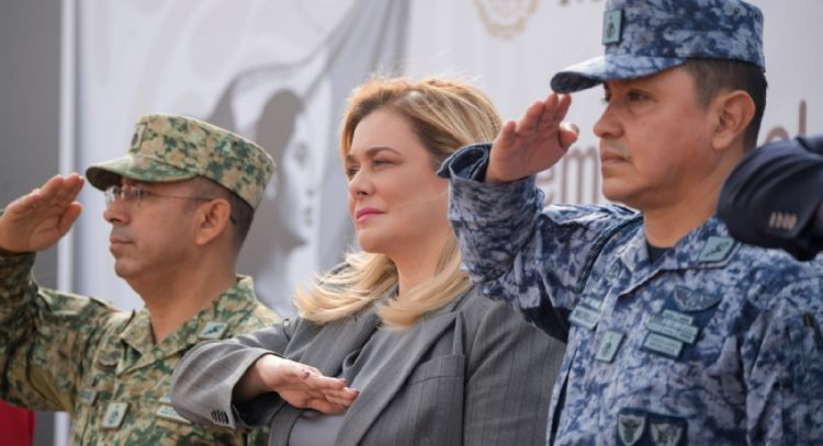 Gobernadora de Chihuahua participa en ceremonia por el CLXIV aniversario de la Batalla de Puebla