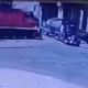 Tren arrolla a pipa con diésel que quiso ganar el paso en Querétaro; hay dos muertos