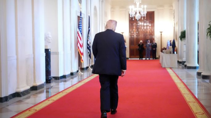 Trump pausa su operativo para reabrir el estrecho de Ormuz mientras busca un acuerdo con Irán