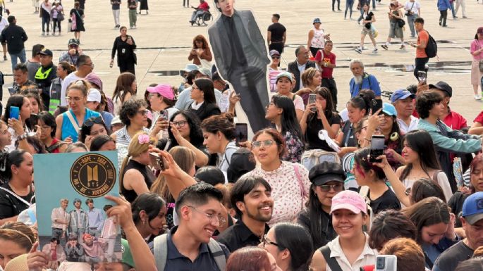 El secretario de Educación Pública llama a fans de BTS a acudir al Zócalo