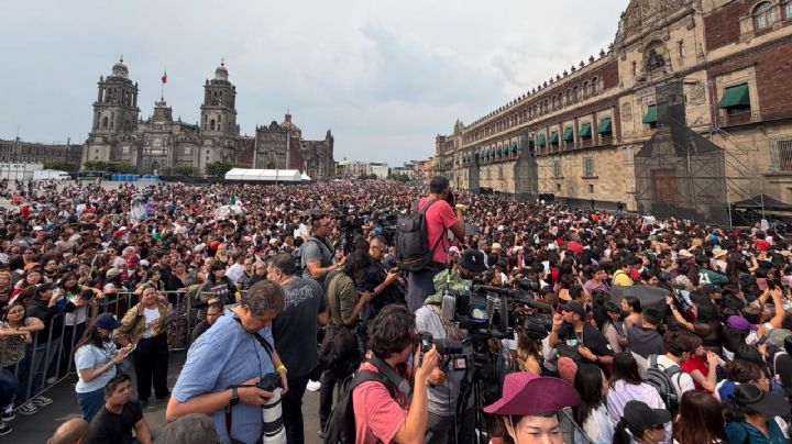 BTS reúne a unas 20 mil personas en el zócalo de la CDMX