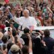 El papa inaugurará una torre de la Sagrada Familia y se reunirá con migrantes en España en junio