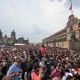 BTS reúne a unas 20 mil personas en el zócalo de la CDMX