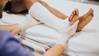 Estas son las causas por las que se dispararon los precios de los seguros de gastos médicos