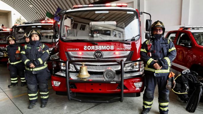 Gobierno de CDMX invirtió 107 mdp en unidades nuevas, drones y equipo táctico para bomberos