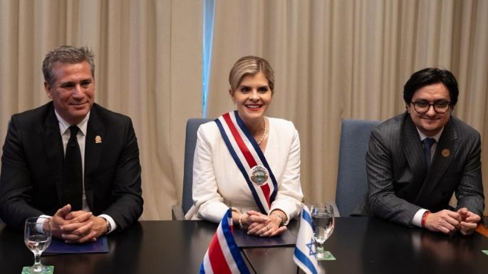 La conservadora Laura Fernández asume la presidencia de Costa Rica