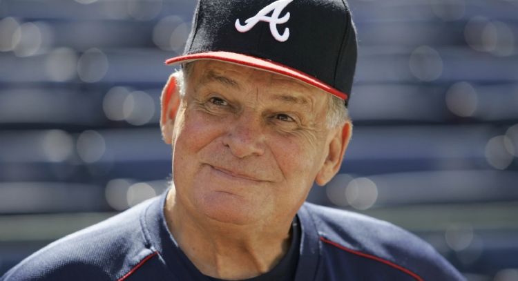 Bobby Cox, mánager de los Bravos que ganaron la Serie Mundial de 1995, fallece a los 84 años