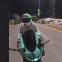 Presunto francotirador siembra terror entre automovilistas en Puebla (Video)
