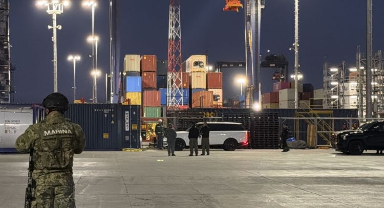 Catean Aduana Marítima de Ensenada y encuentros cuatro autos de lujo robados