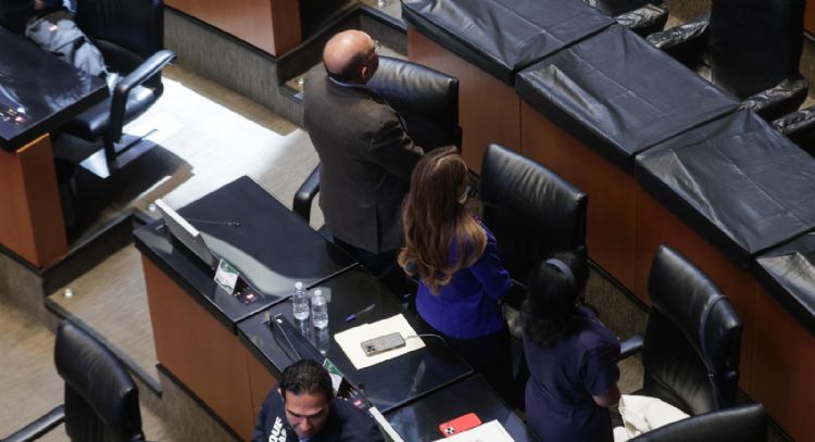 Opositores dan la espalda a la Mesa Directiva en la Comisión Permanente