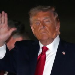 Trump acusa a Irán de "tardar demasiado" en negociar acuerdo: "Tendrán que pagar las consecuencias"