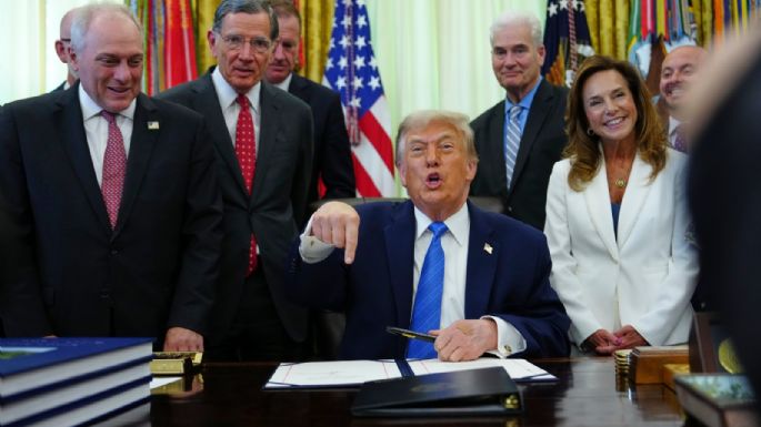 Trump amenaza con abandonar el T-MEC; advierte que combatirá el narcotráfico por tierra