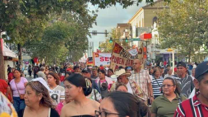 Marchan en Monterrey para conmemorar 55 años del Halconazo