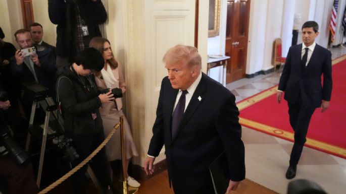 Trump firma orden ejecutiva para evaluar riesgos de Inteligencia Artificial