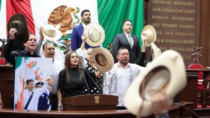 De los abrazos a la denuncia: cómo Morena le dio la espalda a Grecia Quiroz en seis meses