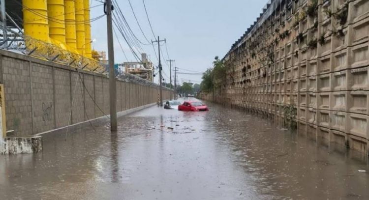 Onda tropical 4 paraliza actividades en Yucatán y suspende clases en Campeche