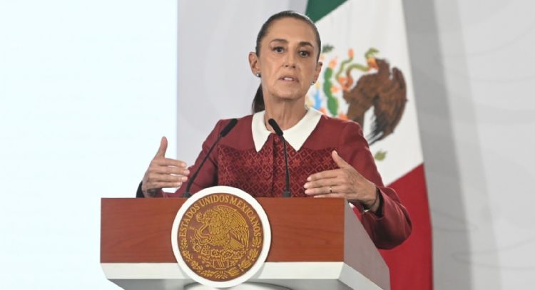 Sheinbaum pide a embajador de EU que respete los asuntos internos de México