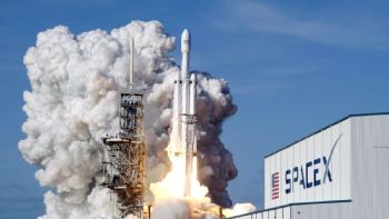 Salida a bolsa de SpaceX sería la mayor de la historia y podría convertir a Elon Musk en billonario