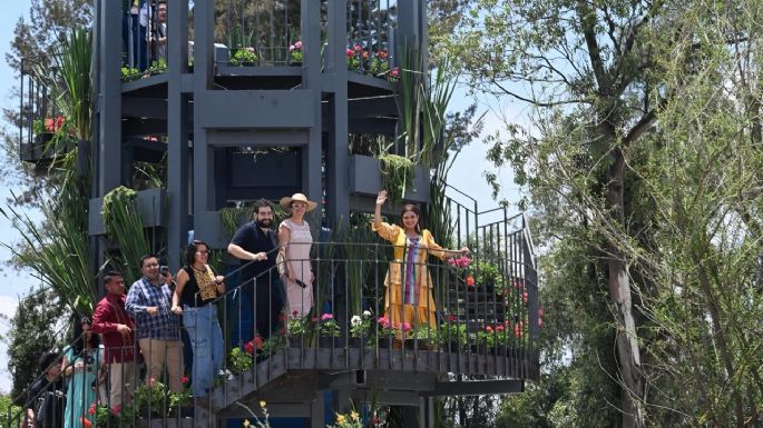 Inauguran remodelación del embarcadero de Cuemanco y del mercado de artesanías