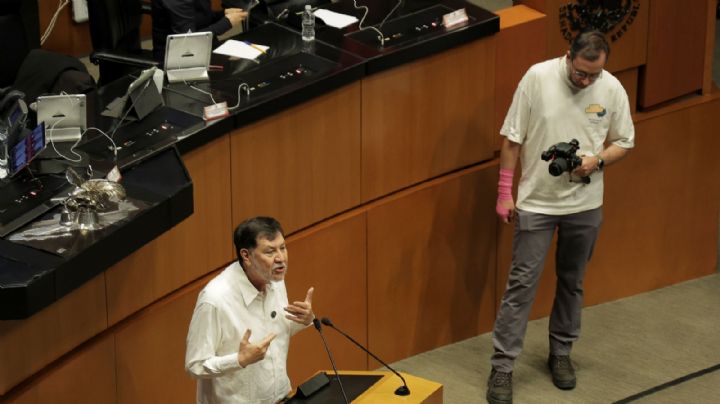Revelan pagos del Senado al camarógrafo de Noroña por un millón 240 mil pesos en un año