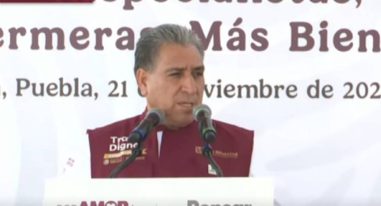 Sale delegado del IMSS-Bienestar de Puebla, luego de que se revelaron sobrecostos por hemodiálisis