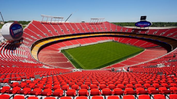 FIFA prohíbe a los aficionados llevar botellas de agua rellenables a estadios del Mundial