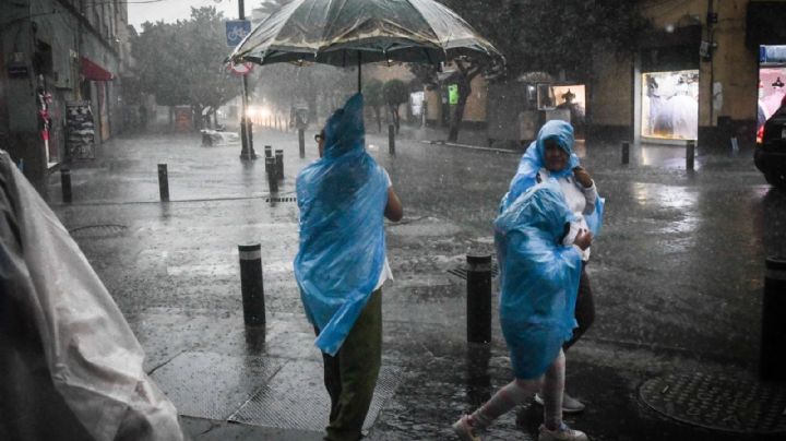 Amaga ciclón tropical en el Pacífico; alerta por lluvias intensas y torrenciales de viernes a lunes
