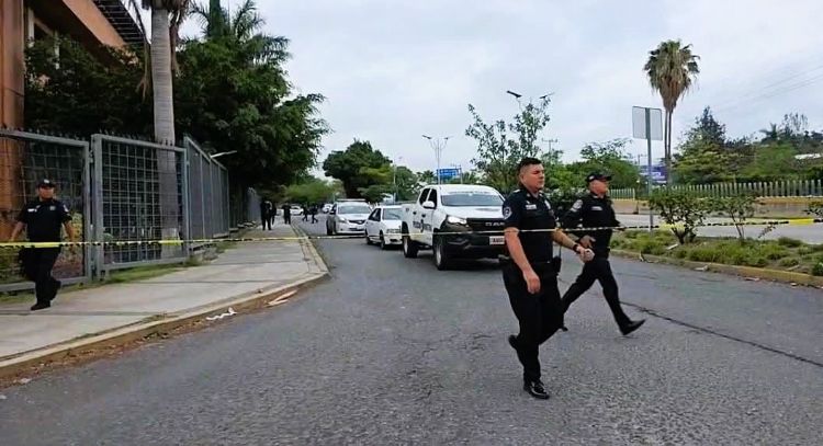 Hallan cuatro cuerpos, tres de ellos decapitados, en bulevar Vicente Guerrero de Chilpancingo