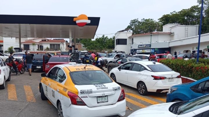 Maestros del SNTE-CNTE toman gasolineras en Tuxtla; Coparmex exige aplicar la ley