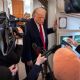 Donald Trump respalda a dueños de equipos en Grandes Ligas para fijar tope salarial