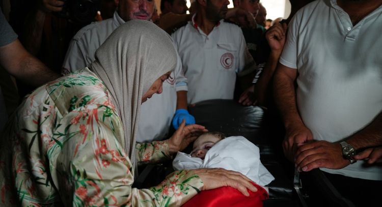 Ejército de Israel asesina a tiros a un bebé palestino de siete meses y hiere a sus padres