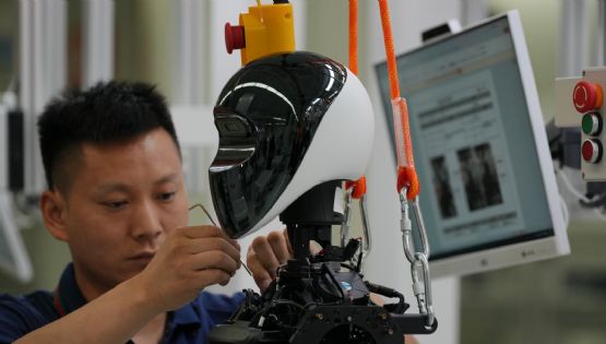 China puede fabricar humanoides a escala; el costo sigue siendo un obstáculo