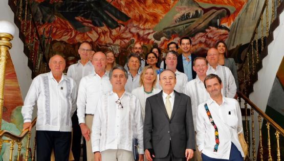 Durazo recibe a embajadores y funcionarios de 15 países de la Unión Europea