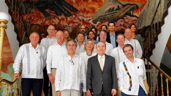 Durazo recibe a embajadores y funcionarios de 15 países de la Unión Europea
