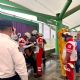 Arrojan a una mujer a los vagones del Metro de Monterrey; policías evitan linchamiento del agresor