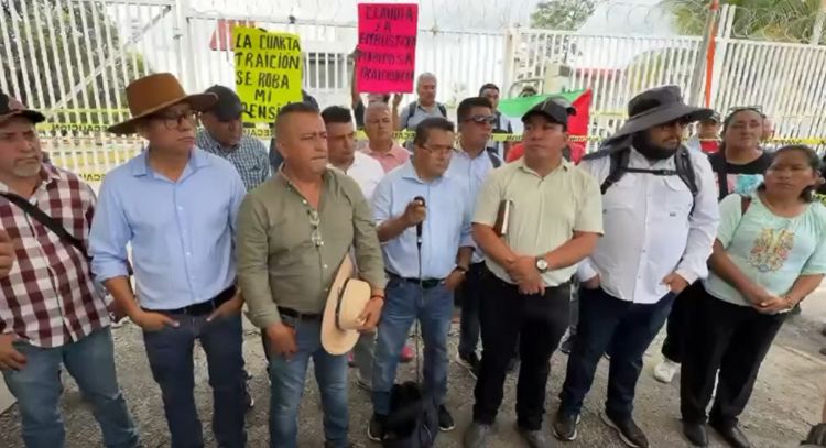 CNTE inicia bloqueo permanente en planta de distribución de Pemex en Chiapas