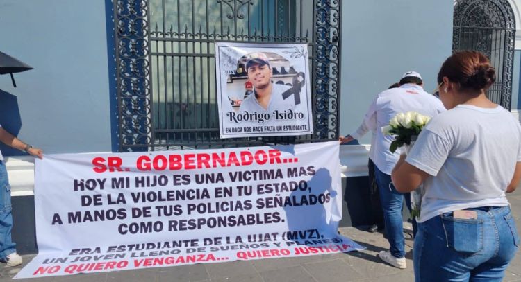 Buscan 50 años de prisión para policías por asesinato del universitario Rodrigo Isidro en Tabasco