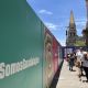 Vallas del Fan Fest aíslan a comerciantes del Centro de Guadalajara; denuncian pérdidas por obras