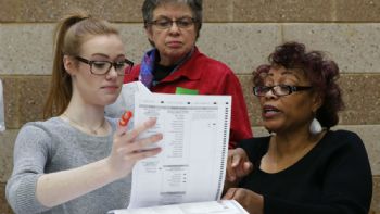 Ordena juez dar inicio al recuento de votos presidenciales en Michigan