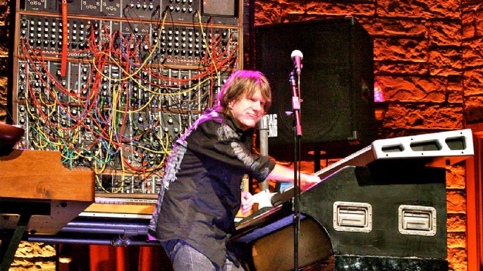 Muere el legendario tecladista Keith Emerson, pilar de Emerson, Lake & Palmer