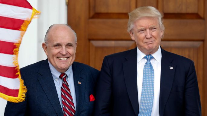 Trump nombra a Rudolph Giuliani asesor en seguridad cibernética