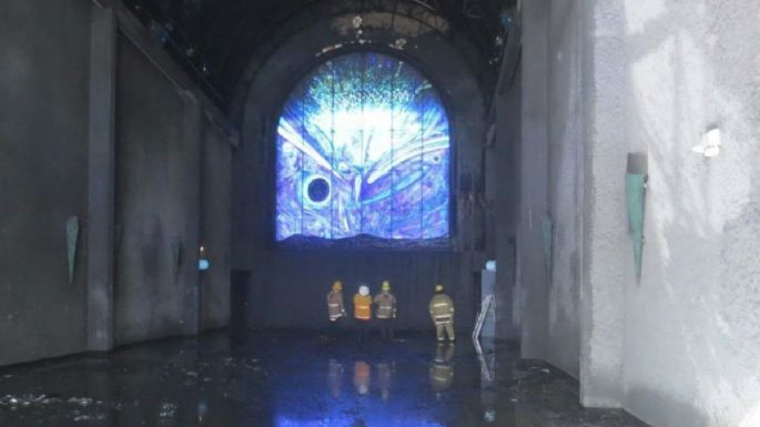 Sin daños, vitral de Tamayo tras incendio en planetario