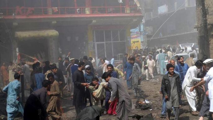 Mueren 22 personas por explosión de una bomba en Pakistán